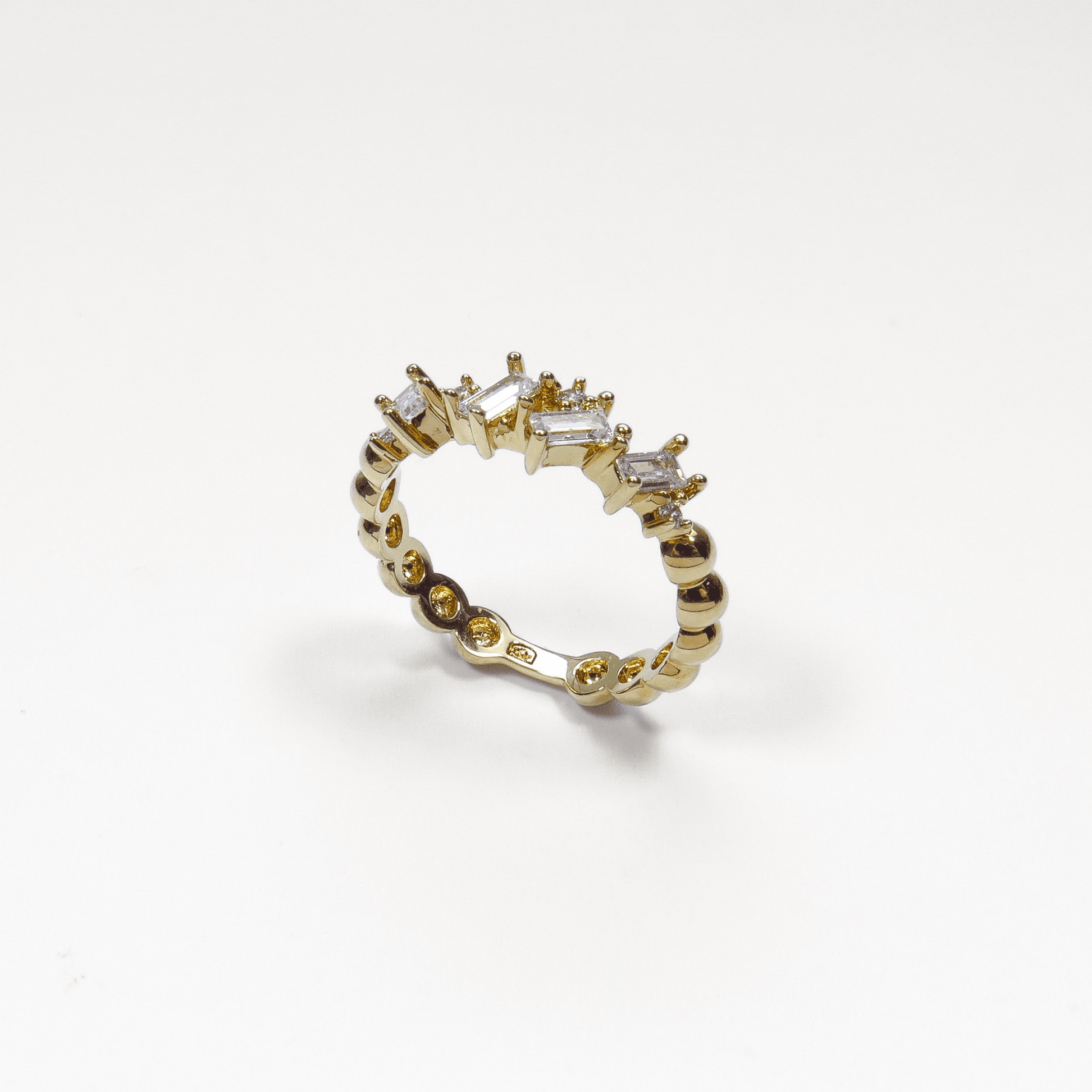 bague en plaqué or 18 carats avec oxydes de zirconium blancs en forme baguette et ronde