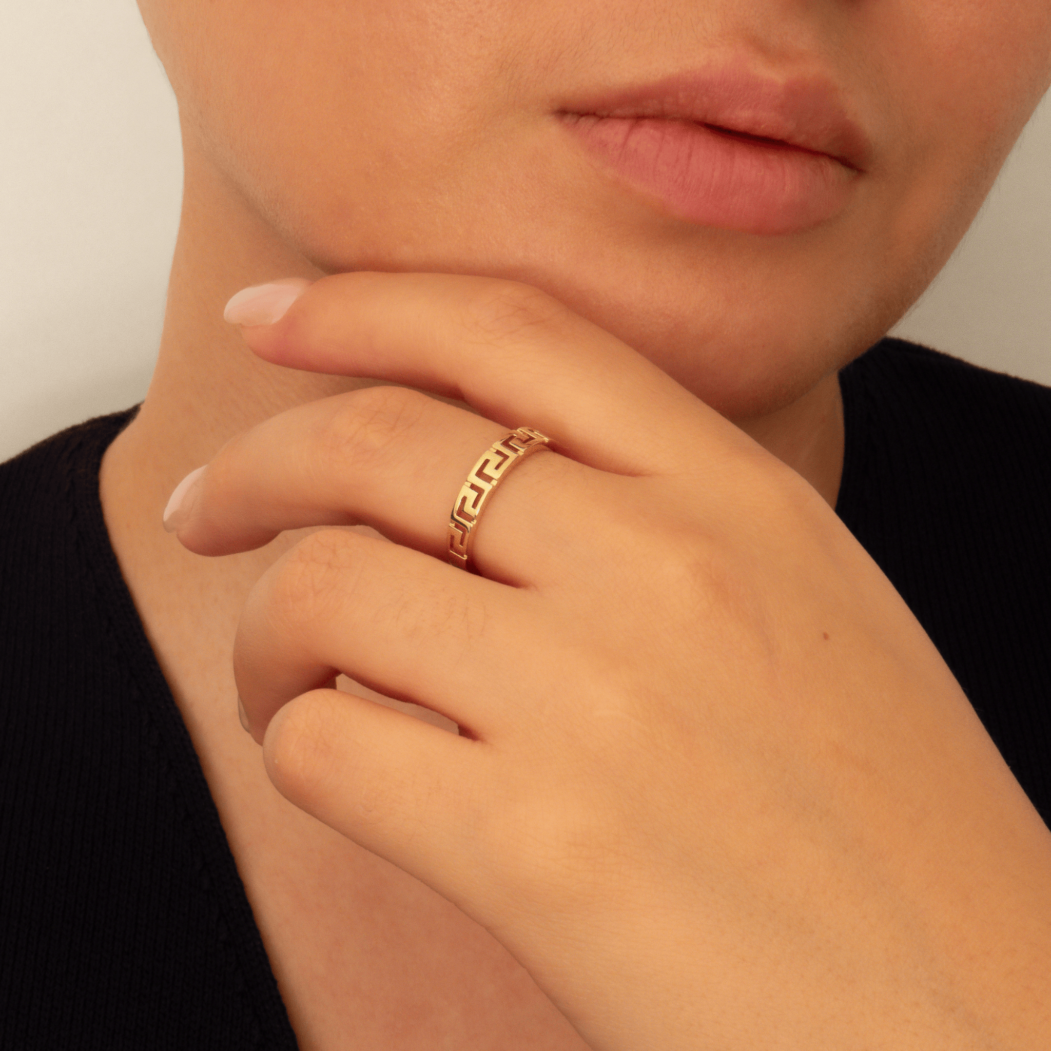 Bague en plaqué or 18 carats avec motif ajouré géométrique